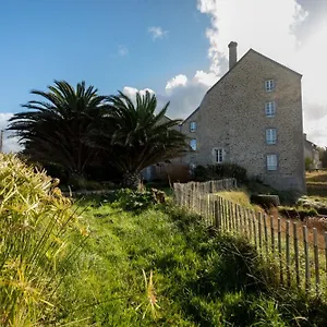 Le Moulin Du Couffon Guest house Kerlouan